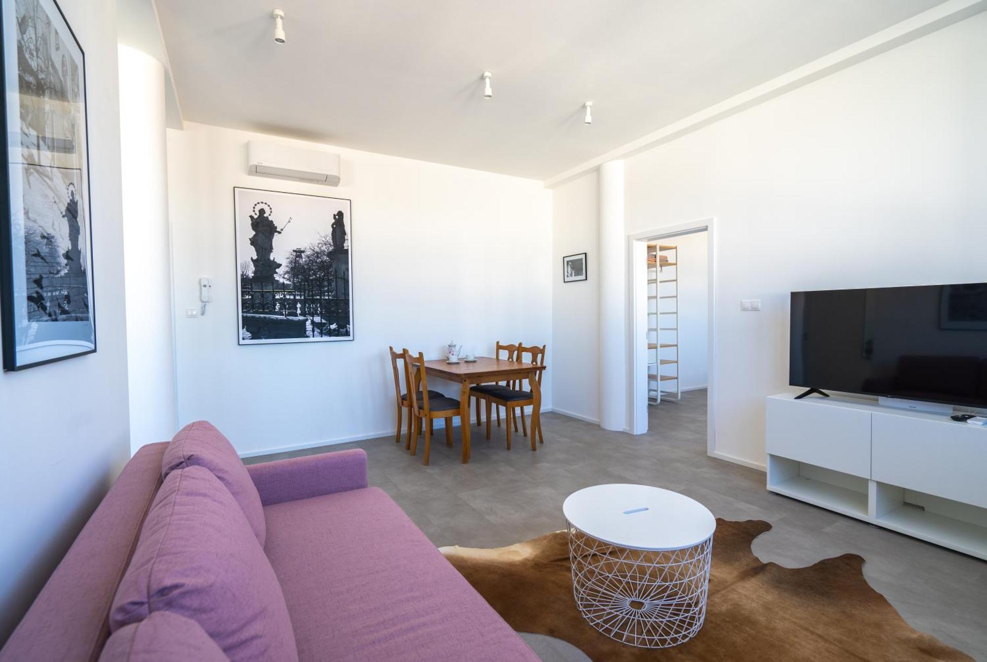 Old Town Apartment Black 브라티슬라바 외부 사진